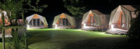 Lodges am Abend