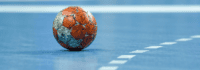 Kinder und Jugendliche haben Spaß im Handballcamp