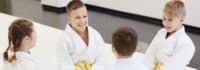 Kinder gewinnen an Selbstvertrauen im Taekwondo Camp