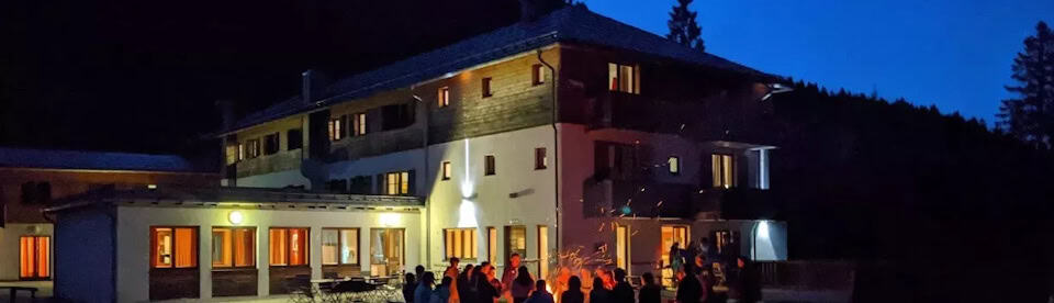 Unterkunft bei Nacht Spitzingsee