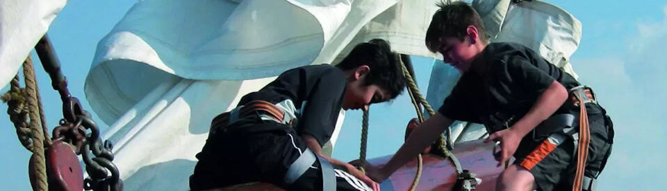 Kinder auf dem Mast der Pippilotta