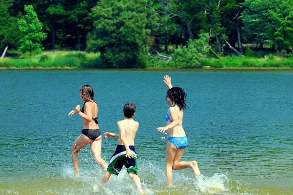 Badespaß im Wassersport & Englisch Dümmer See