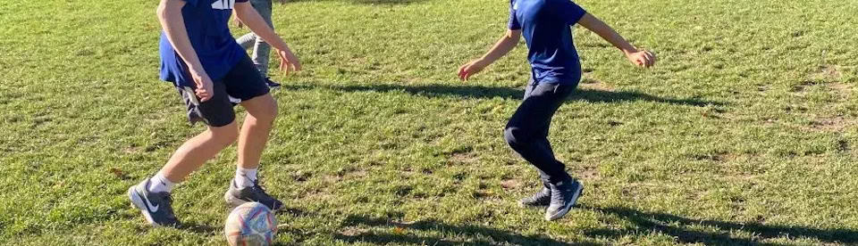 Technik im Fußball Camp