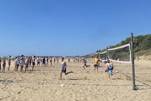 Beachvolleyball am Strand